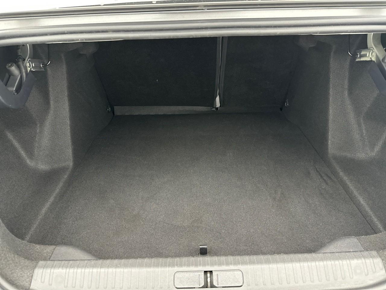 Citroën C4 X hybride 145 ch e-dcs6 plus — photo 8