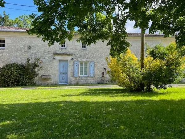 Maison 7 pièces 290 m²