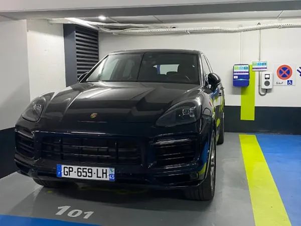 Parking 13 m²
