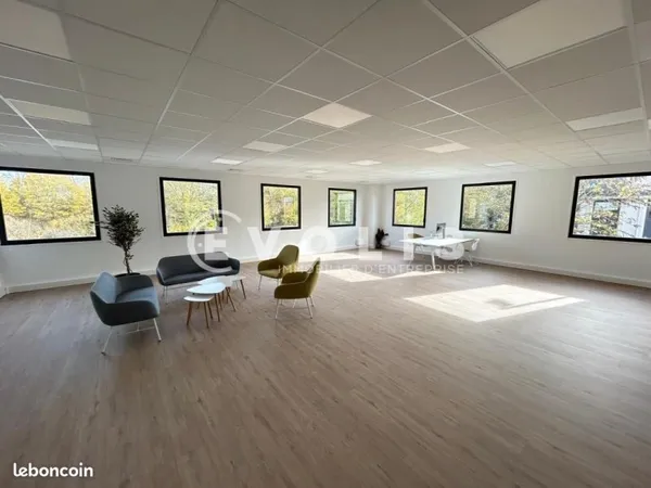 Bureaux 158 m²