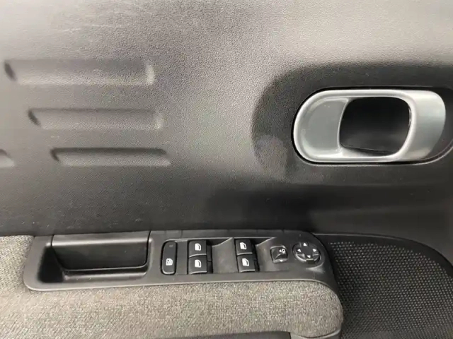 Citroën C3 Aircross bluehdi 120 s&amp;s eat6 — photo 90