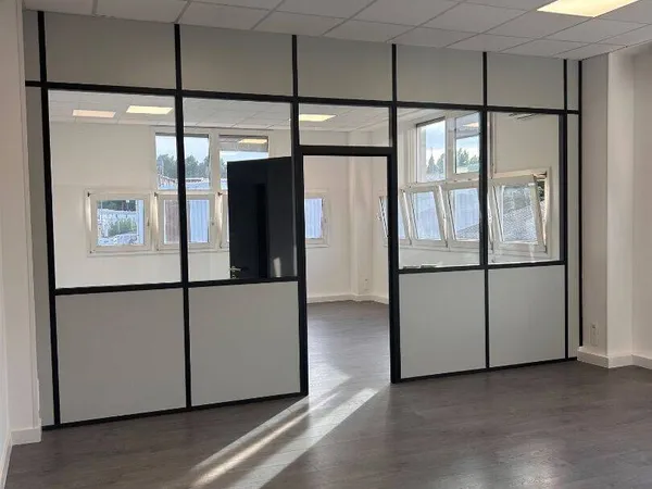 Bureau 62 m²