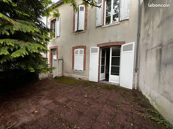 Local 60 m² Chateauneuf sur Loire