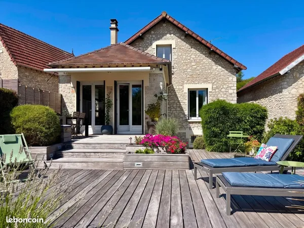 EXCLUSIVITE - Maison 8 pièces 165 m2 habitable et double garage- PROVINS 77160 - 1450 m2 terrain arb