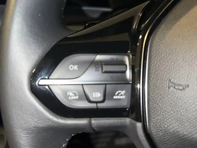 Peugeot 308 puretech 130ch s&amp;s eat8 — photo 16