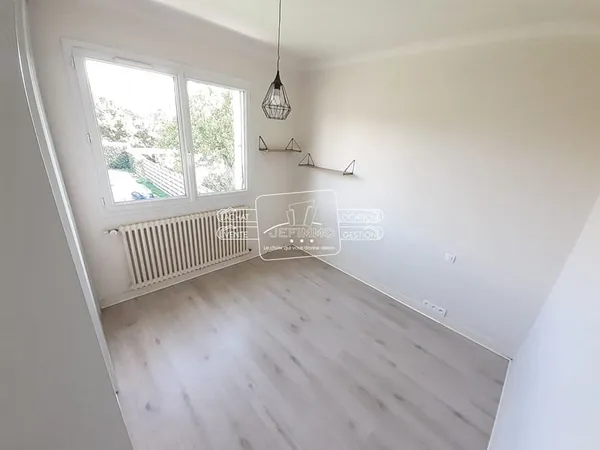 CHAMBRE EN COLOCATION - Maison Sainte Luce Sur Loire 7 pièce(s) 145 m2
