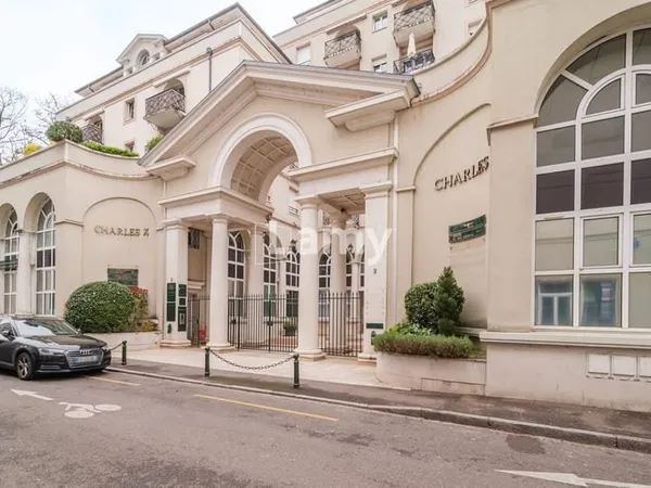 Local commercial 80 m²