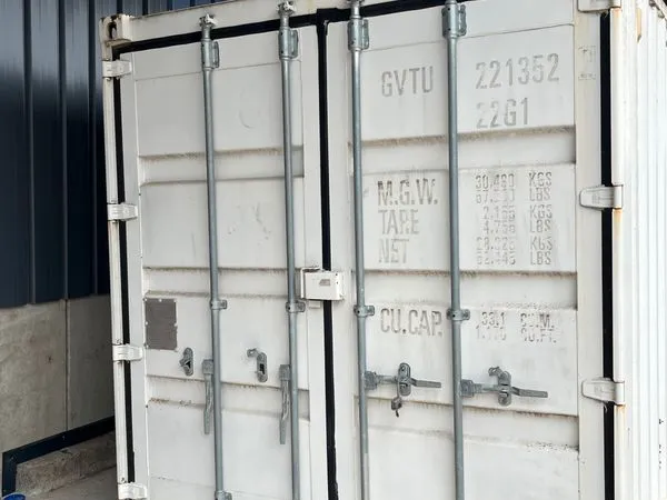 Box de stockage 14m2