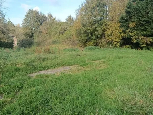 Terrain 2472 m²