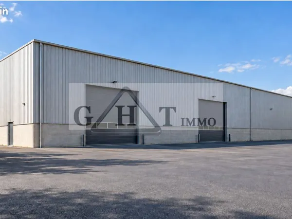 Local industriel 2 680 m²