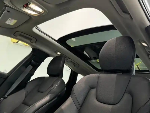 Volvo Xc60 t6 recharge awd 253 ch + 145 ch geartronic 8 ultimate style dark — photo 12