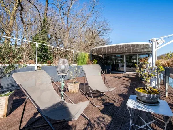 Vends péniche 240m²