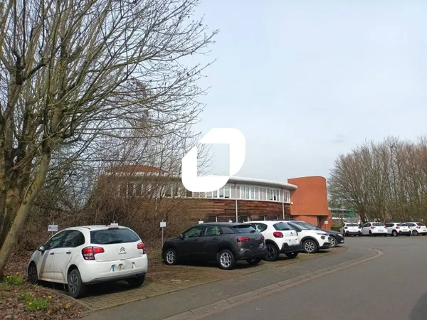 Bureaux 870 m²