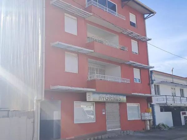 Local d'activité 136 m²