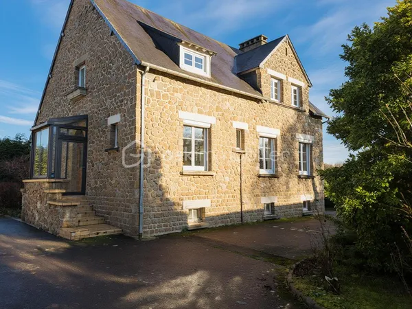 Maison 6 pièces 150 m²
