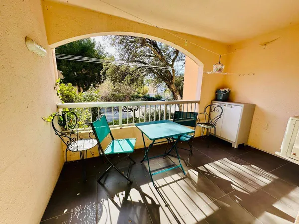 Studio 1 pièce 25 m²