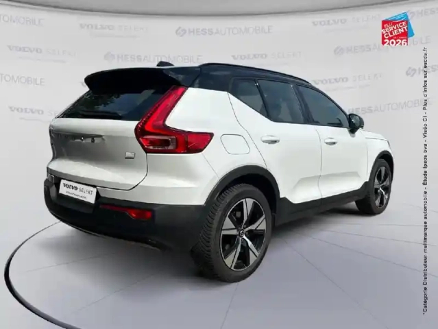 Volvo Xc40 t4 recharge 129 + 82ch r-design dct 7 — photo 6
