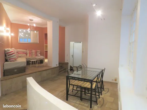 Grand appartement 2 pièces Paris 5 Boulevard Saint Germain