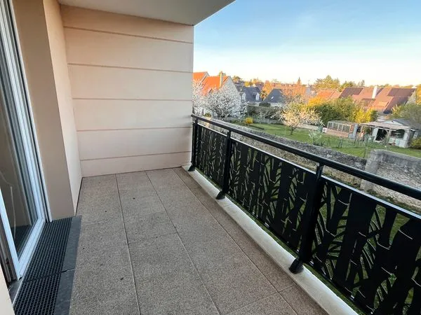 T2 meublé avec balcon et parking - Ste Radegonde