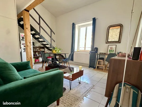 T2 de charme avec mezzanine - Gambetta - 154 000