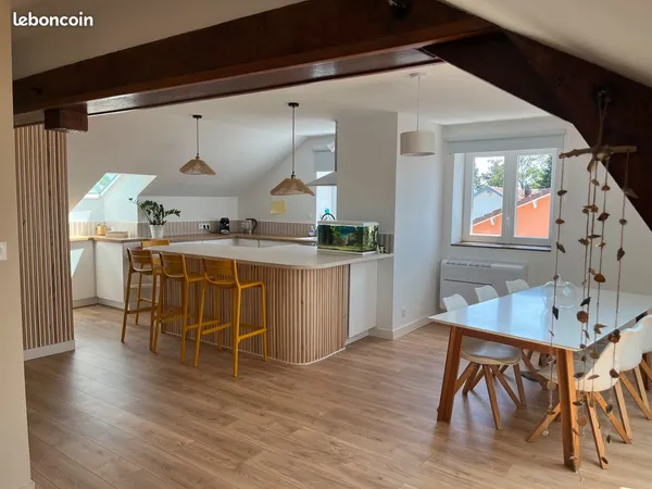 Appartement T3/T4 de 95 m² entièrement rénové en 2024