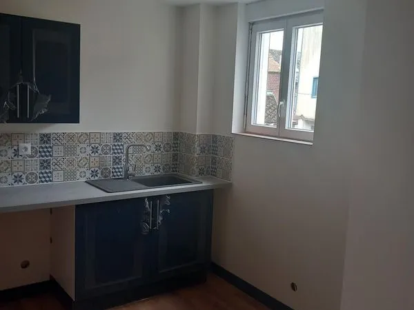 Appartement rénové plein centre
