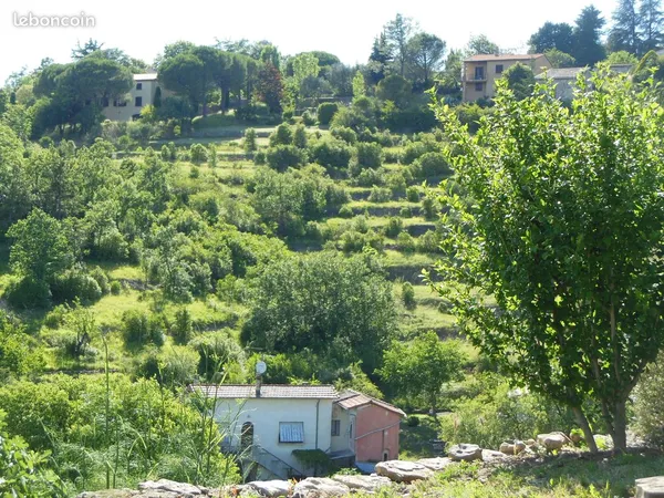 Terrain Aubenas centre
