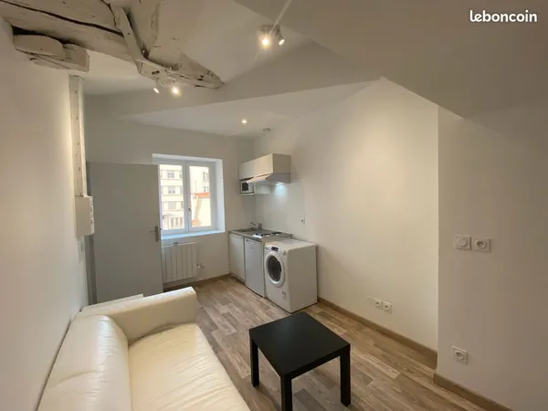 Loue studio lyon 3 place guichard, au pied du metro