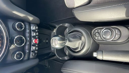 Mini Mini 1.5 One 102 - Edition Camden – 2022 – 43829 km – Essence – Boîte Manuelle — photo 27
