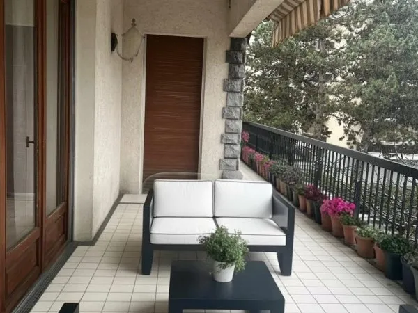 Appartement 5 pièces 150 m²