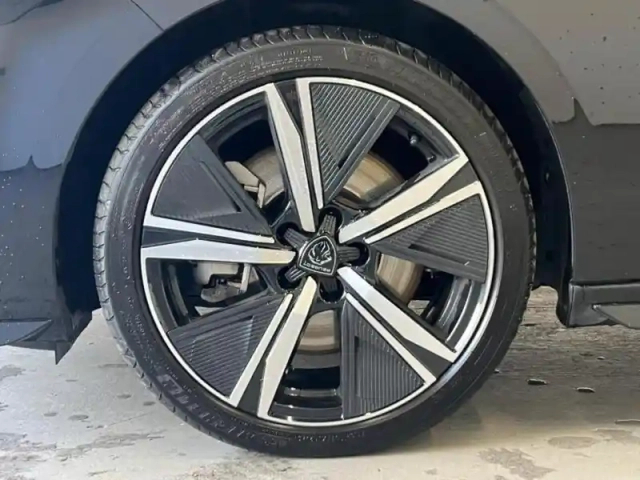 Peugeot 308 1.2 puretech 130ch s&amp;s gt eat8 — photo 5
