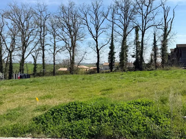 Terrain de 668m2 dans un lotissement calme