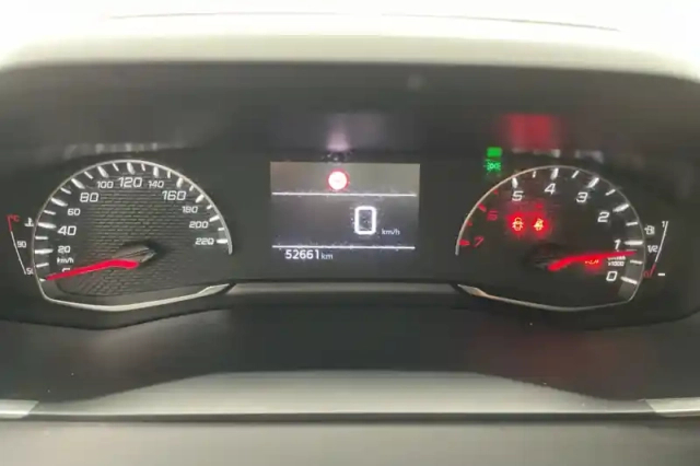 Peugeot 208 puretech 75 s&amp;s bvm5 — photo 17