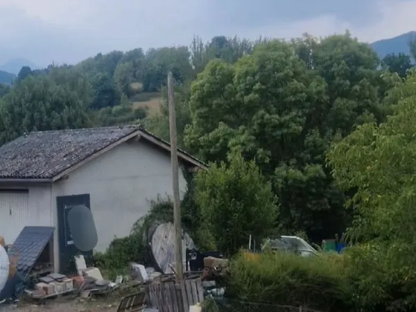 Terrain et garage