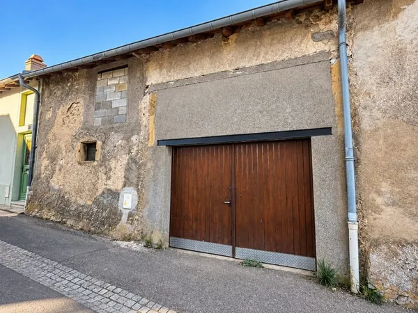 CHAILLY-LÈS-ENNERY GRANGE 120 M2 BEAUX VOLUMES FORT PO