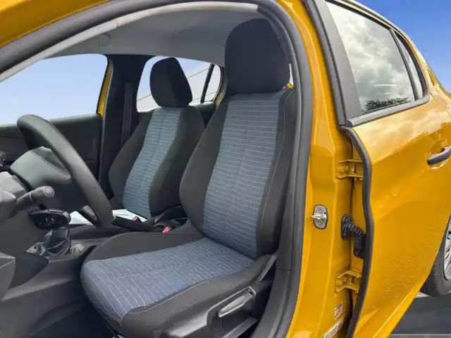 Peugeot 208 puretech 75 s&amp;s bvm5 like — photo 9