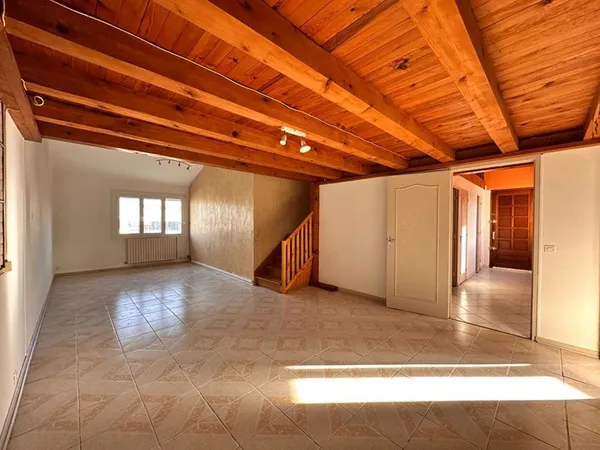 Appartement 3 pièce(s) 111.12 m2