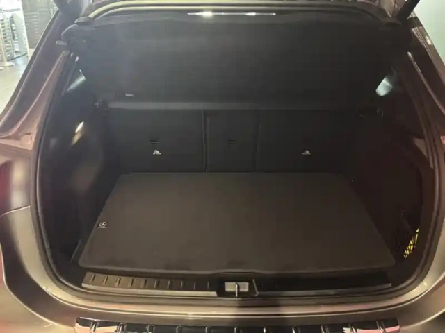 Mercedes Gla 200 d progressive line — photo 42