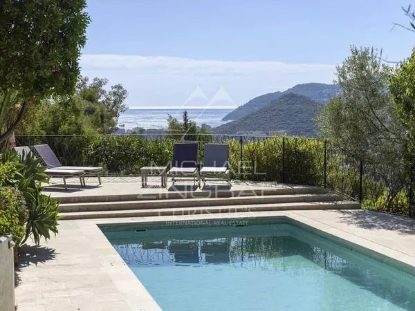 Villa 9 pièces 292 m²