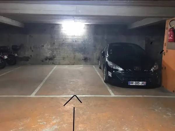 Parking 11 m²