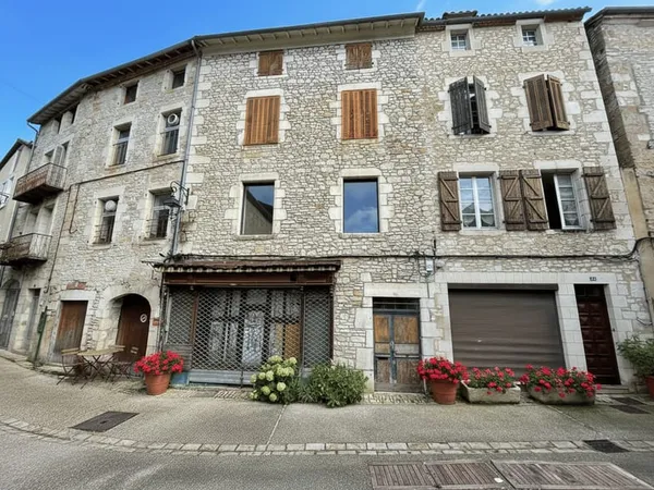 Immeuble 170 m²