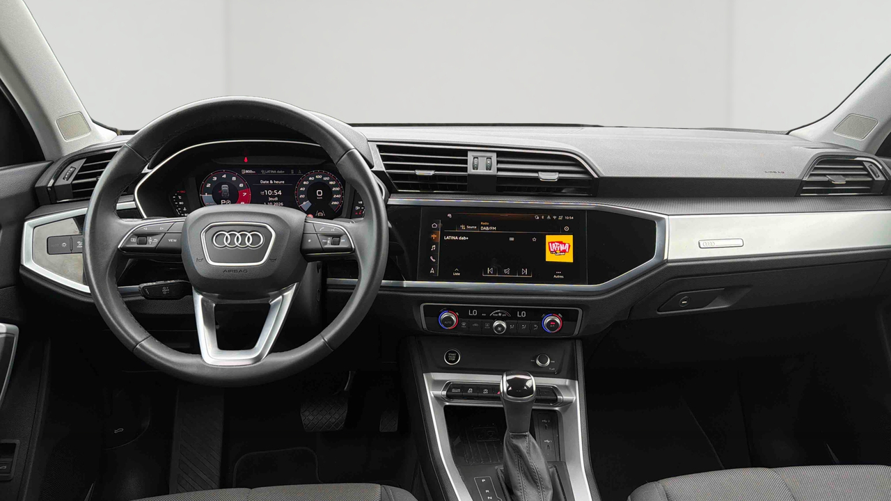 Audi Q3 35 TFSI 150 ch S tronic 7 — photo 22