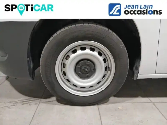 Opel Combo cargo m 600 kg puretech 110 s&amp;s bvm6 — photo 13