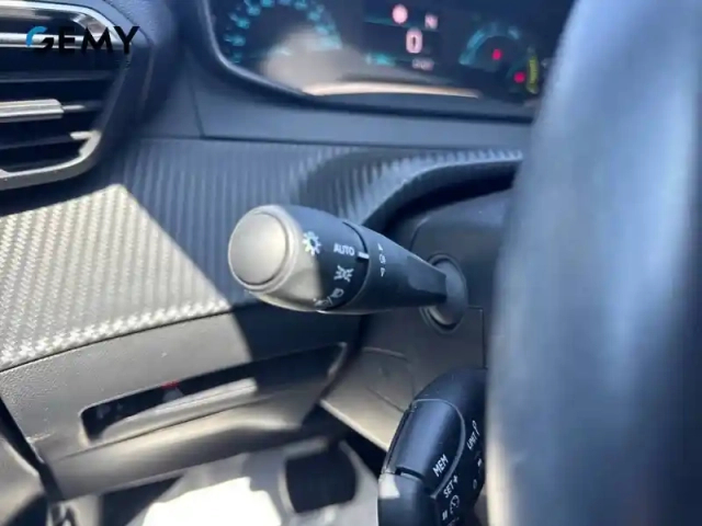 Peugeot 208 electrique 50 kwh 136ch — photo 20