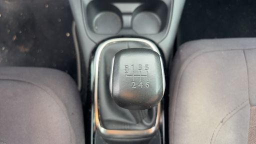 Citroen C4 Cactus 1.2 PureTech 110 - Shine – 2019 – 63776 km – Essence – Boîte Manuelle — photo 5