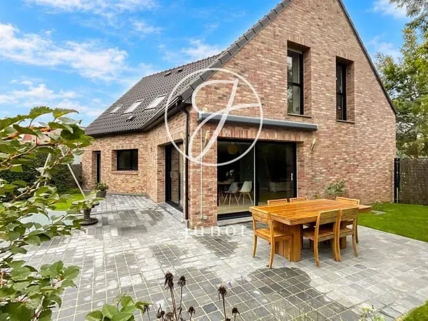 Maison 5 pièces 147 m²