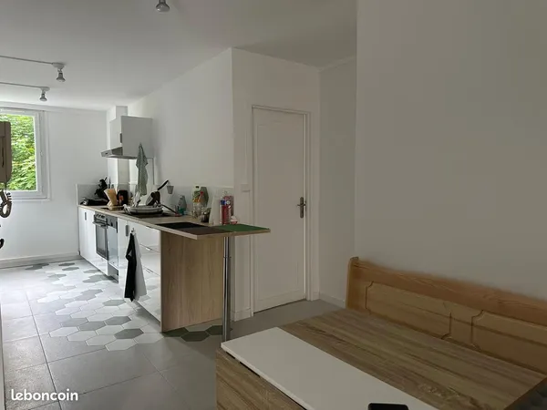 Chambre colocation 15 min de Bordeaux - 30 sec Tram A