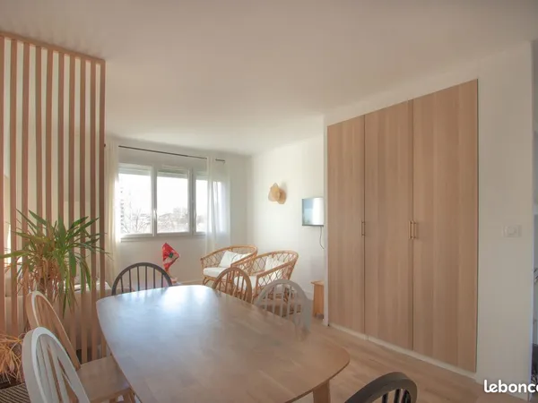 Appartement 5 pièces 80 m²