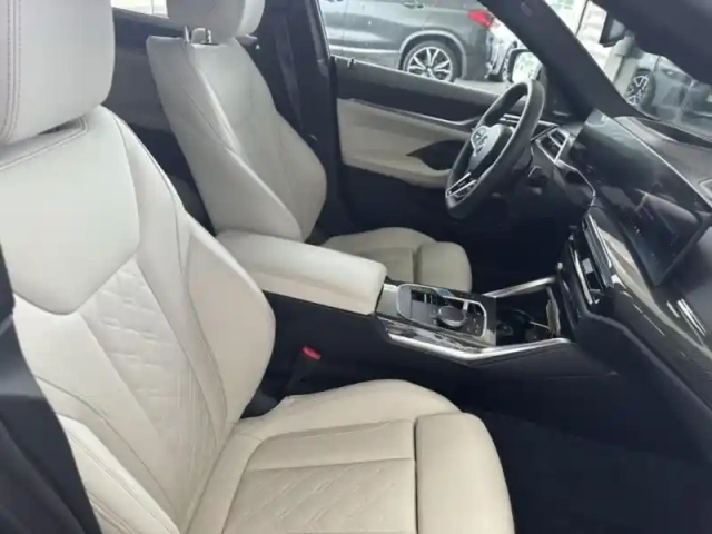 Bmw I4 edrive40 340ch m sport — photo 21