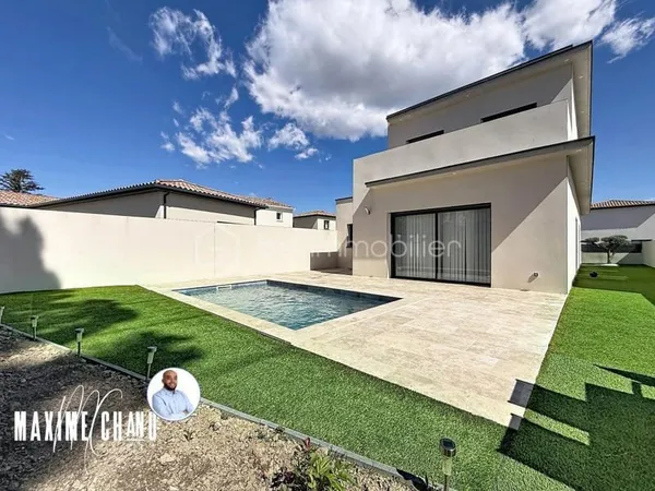 Maison contemporaine avec garage et piscine